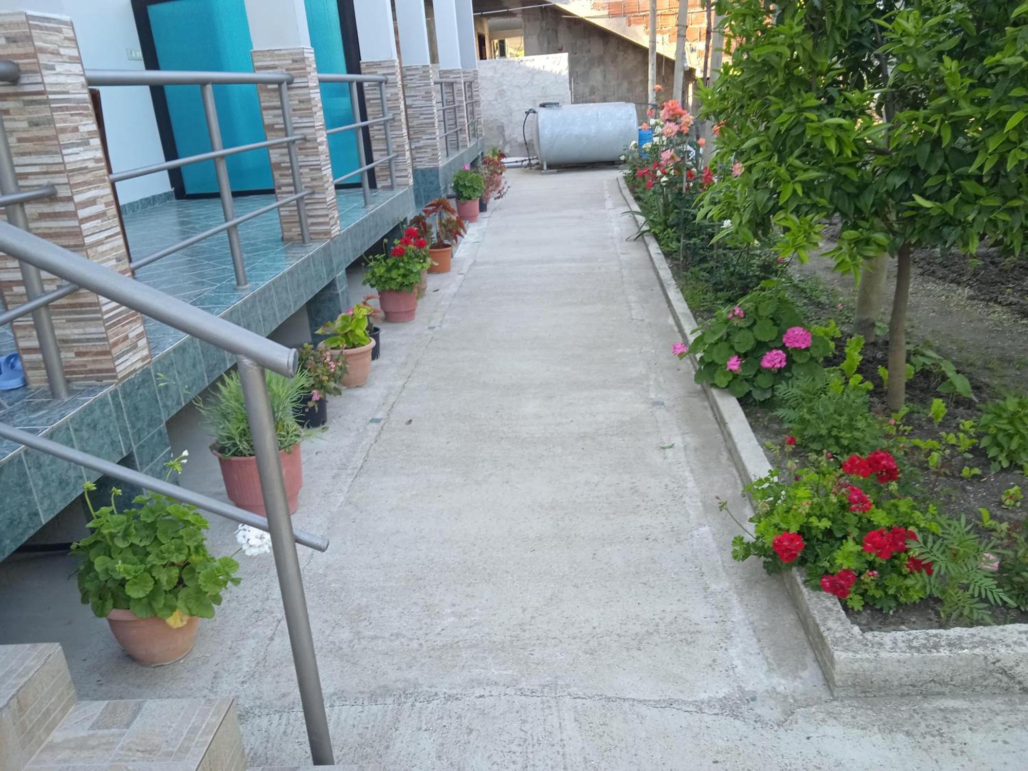 Vila N Dervishi Vlore Exterior photo
